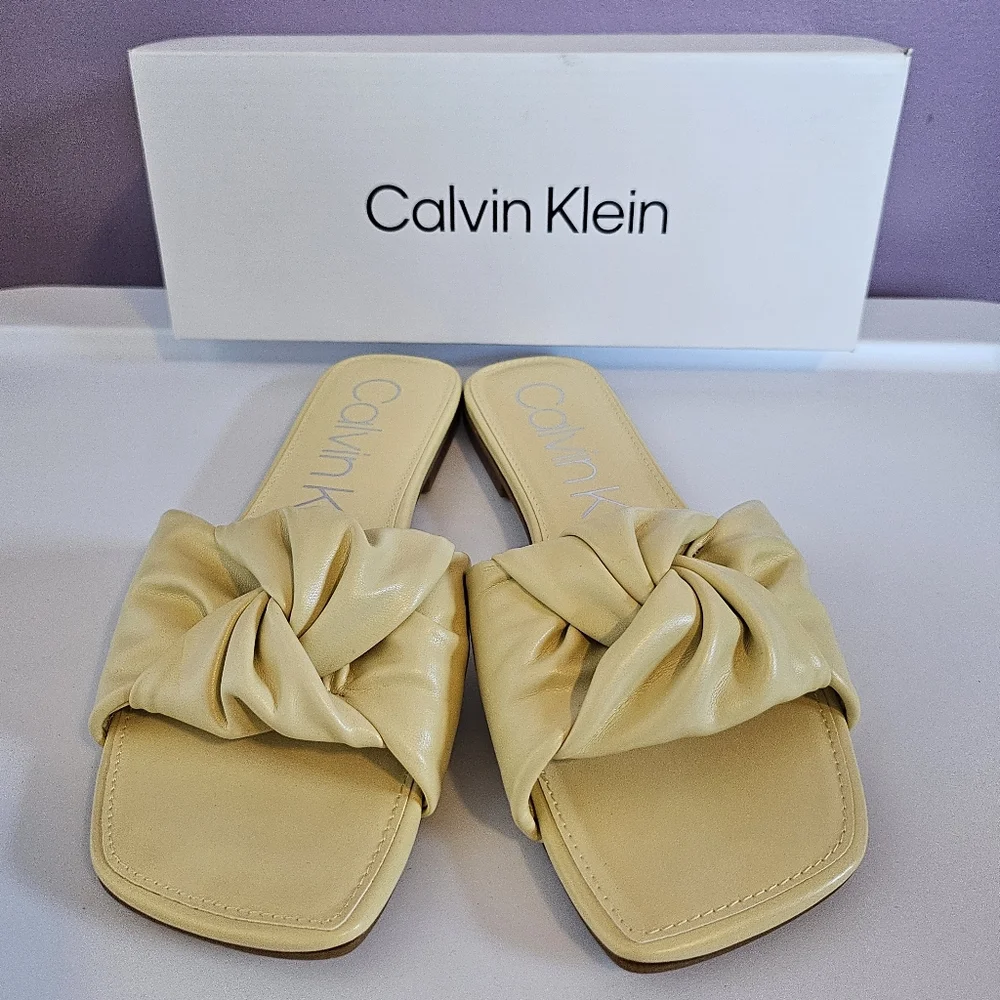 New in Box Calvin Klein Butter Yellow Mokio Knotted Flat Slide Sandals - Picture 2 of 11